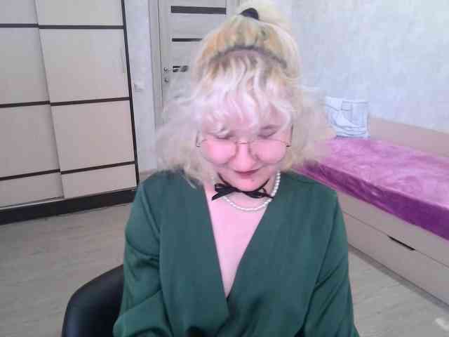 ElizabethWooler webcam