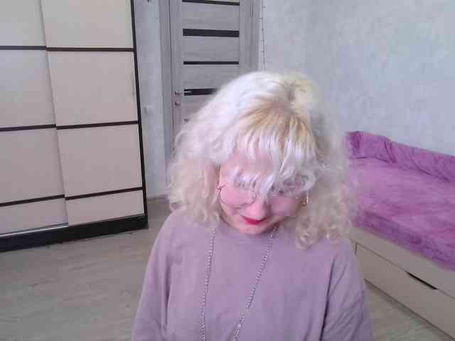 ElizabethWooler webcam