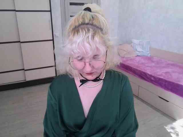 ElizabethWooler webcam