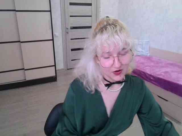 ElizabethWooler webcam
