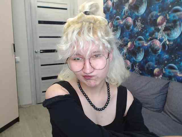 ElizabethWooler webcam