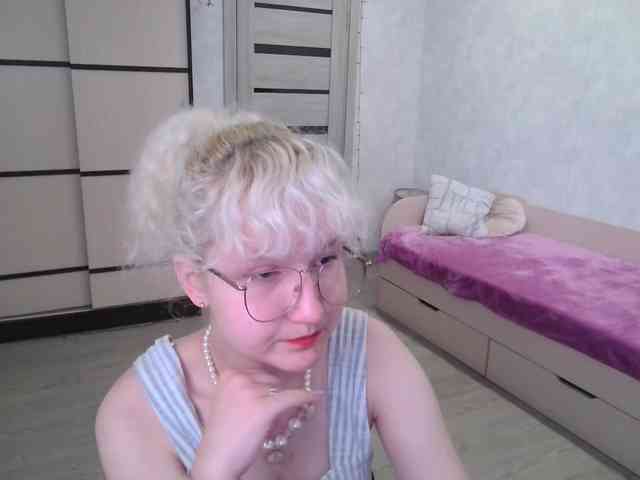ElizabethWooler webcam