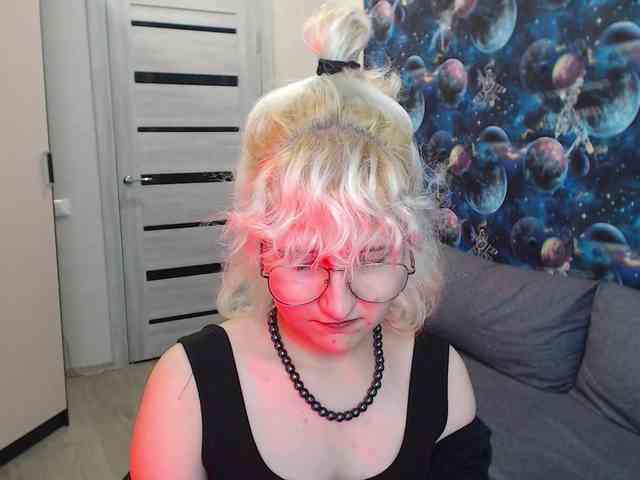 ElizabethWooler webcam