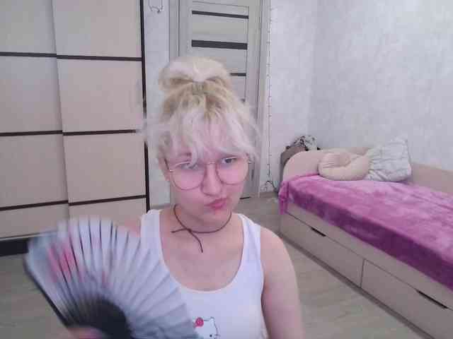 ElizabethWooler webcam