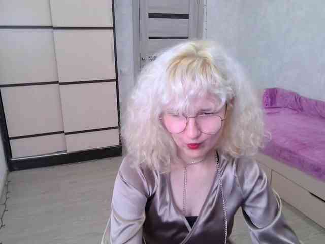 ElizabethWooler webcam
