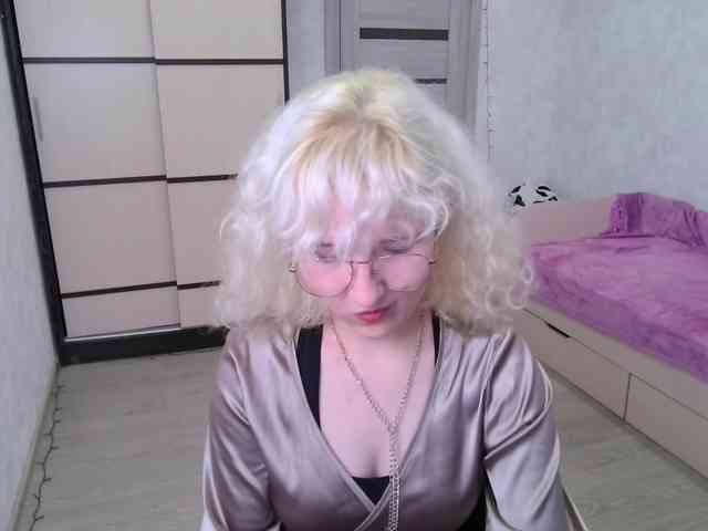 ElizabethWooler webcam