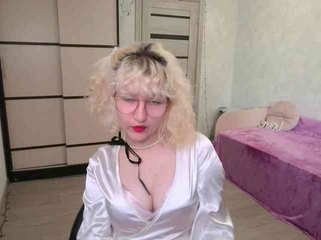 ElizabethWooler webcam