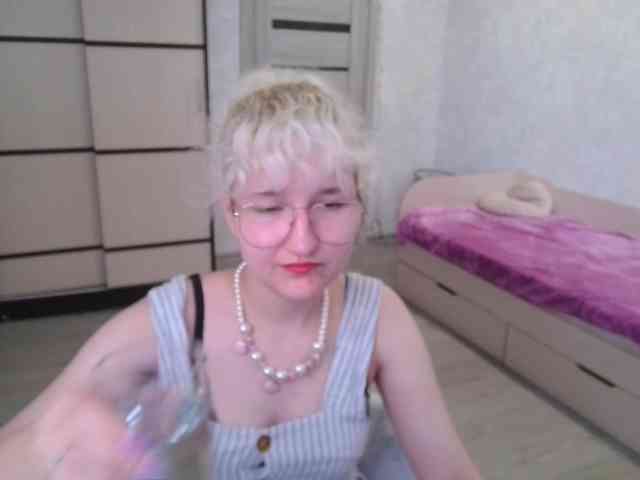 ElizabethWooler webcam