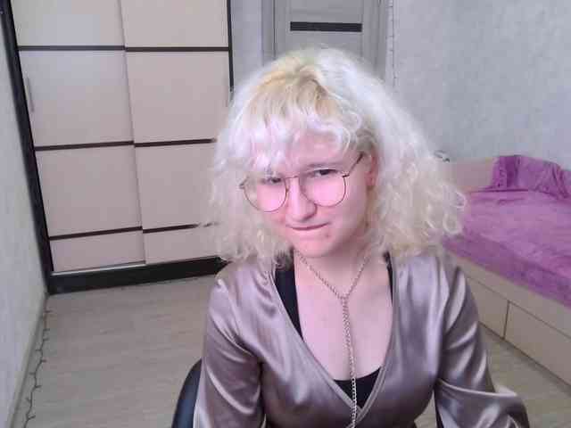 ElizabethWooler webcam