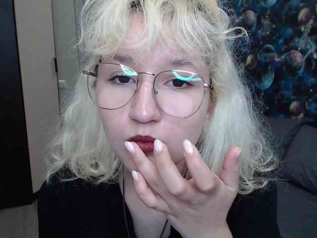 ElizabethWooler webcam