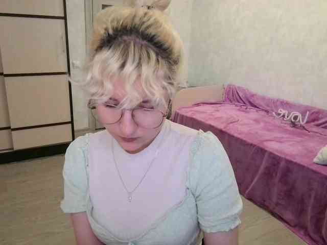 ElizabethWooler webcam