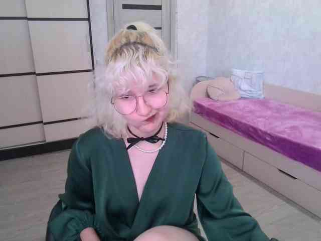 ElizabethWooler webcam
