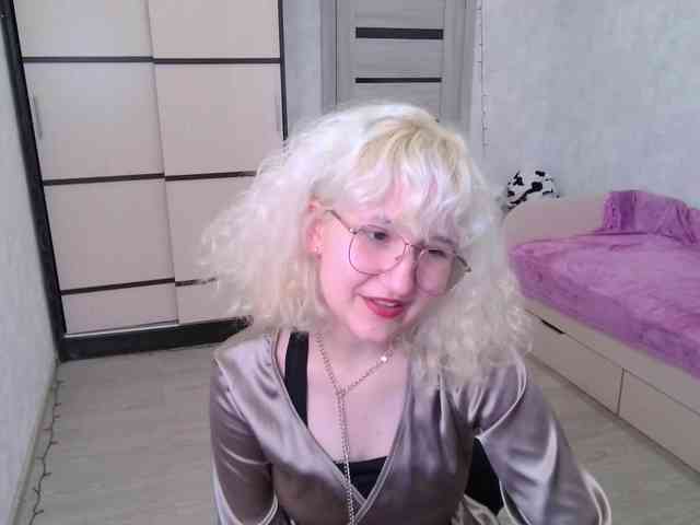 ElizabethWooler webcam