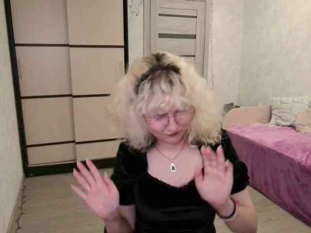 ElizabethWooler webcam