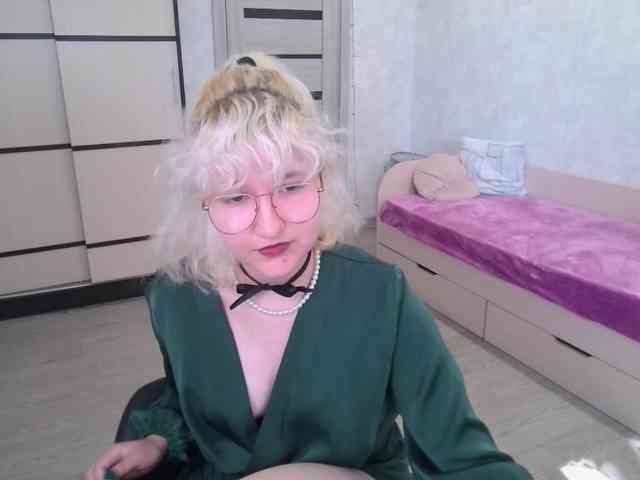 ElizabethWooler webcam