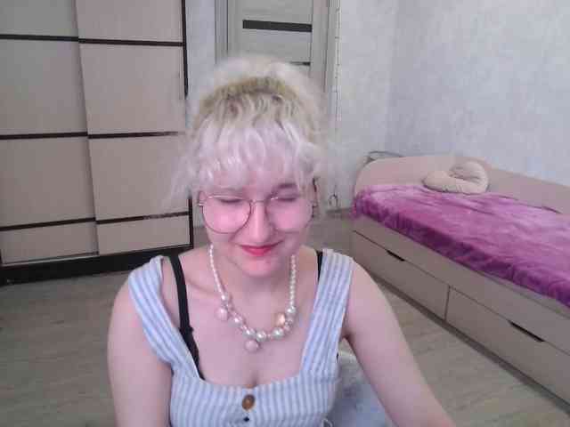 ElizabethWooler webcam