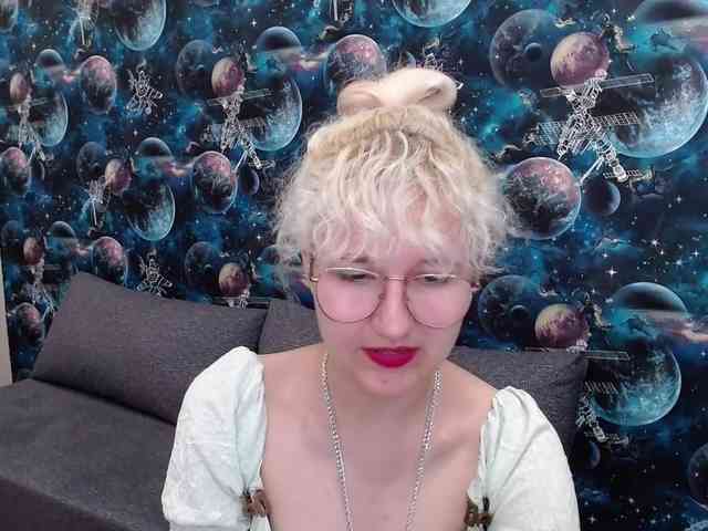 ElizabethWooler webcam