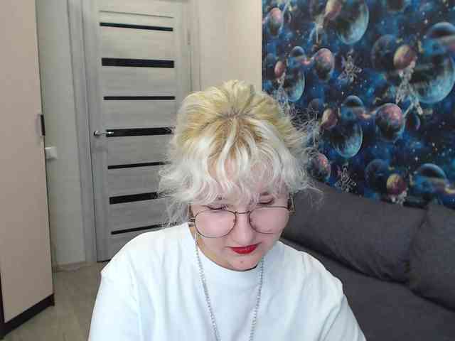 ElizabethWooler webcam