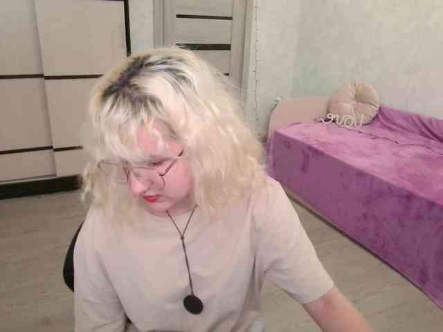 ElizabethWooler webcam