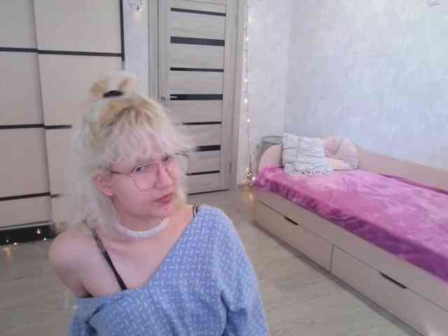 ElizabethWooler webcam