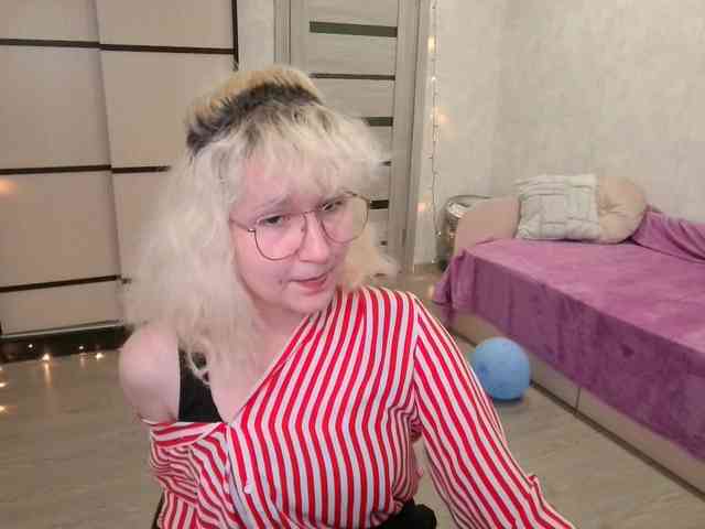 ElizabethWooler webcam
