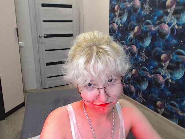 ElizabethWooler webcam