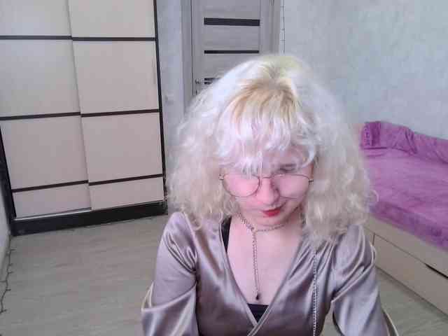 ElizabethWooler webcam
