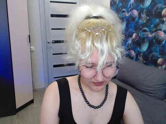 ElizabethWooler webcam