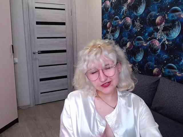 ElizabethWooler webcam