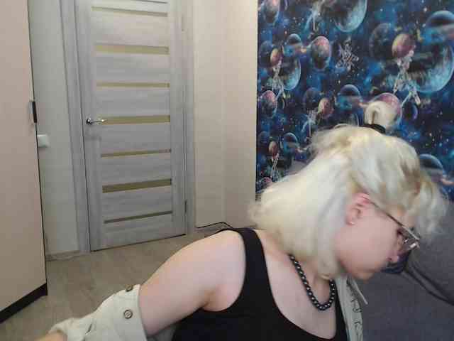 ElizabethWooler webcam