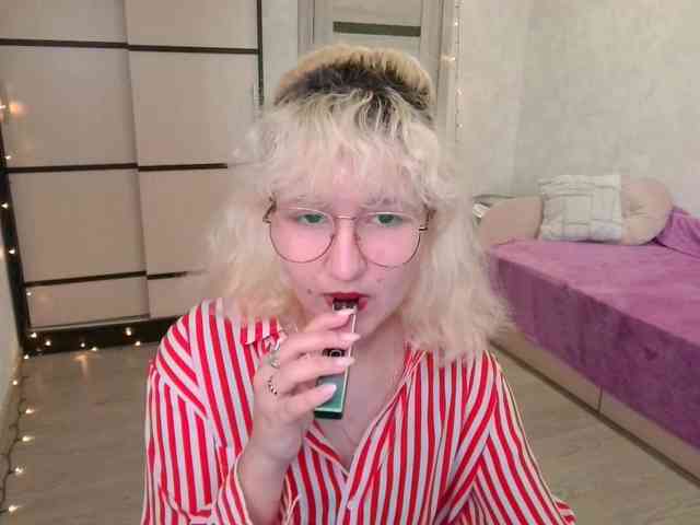 ElizabethWooler webcam