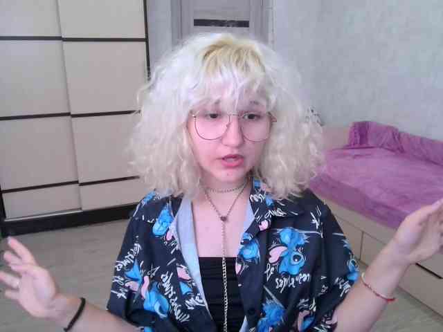 ElizabethWooler webcam