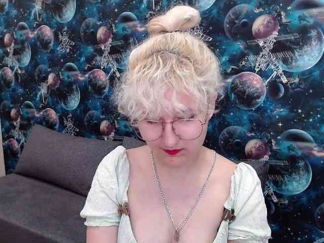 ElizabethWooler webcam