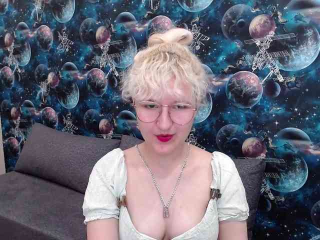ElizabethWooler webcam