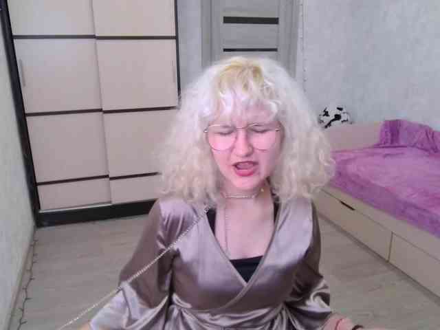 ElizabethWooler webcam