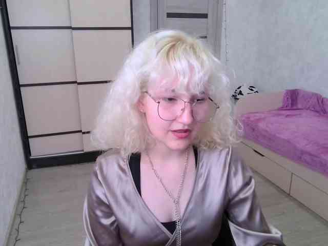 ElizabethWooler webcam