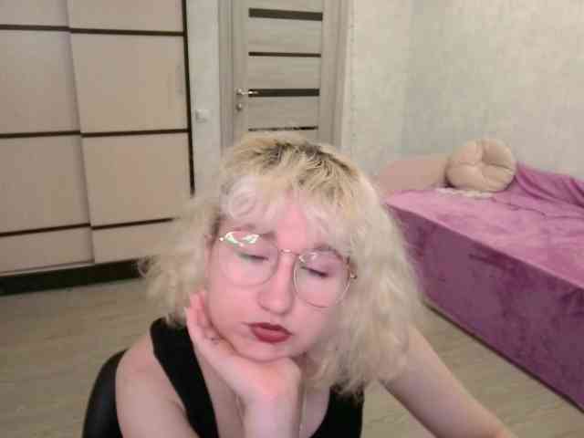 ElizabethWooler webcam