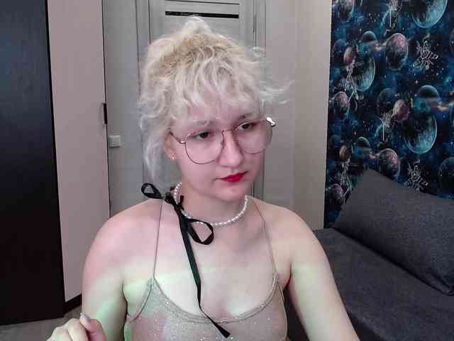 ElizabethWooler webcam