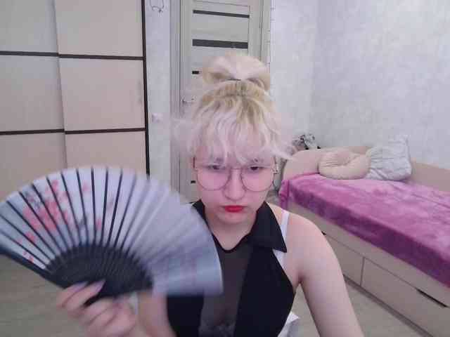ElizabethWooler webcam