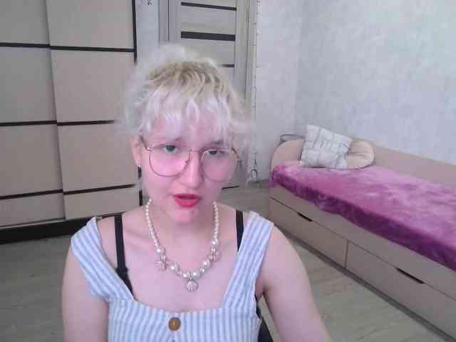 ElizabethWooler webcam