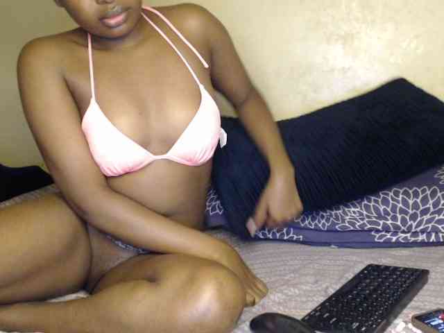 Alitaa Live Webcam on BongaCams