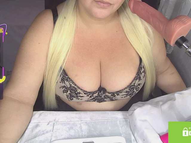 AlissaBecker's BongaCams show and profile