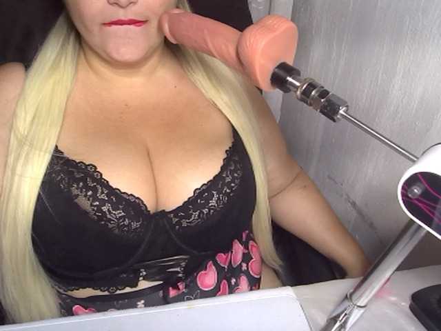 AlissaBecker's BongaCams show and profile