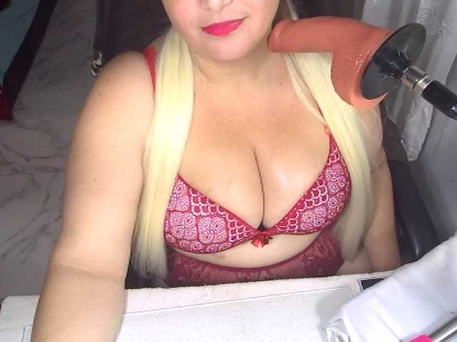 AlissaBecker's BongaCams show and profile