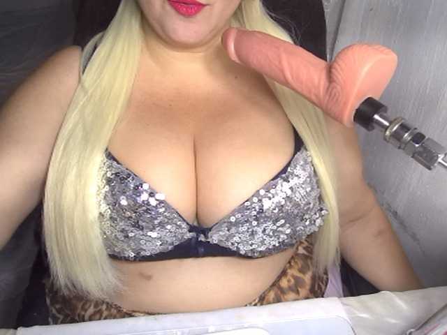 AlissaBecker's BongaCams show and profile