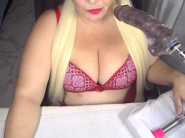 AlissaBecker's BongaCams show and profile