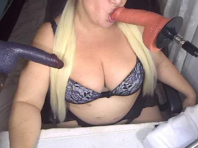 AlissaBecker's BongaCams show and profile