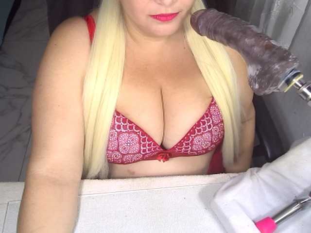 AlissaBecker's BongaCams show and profile