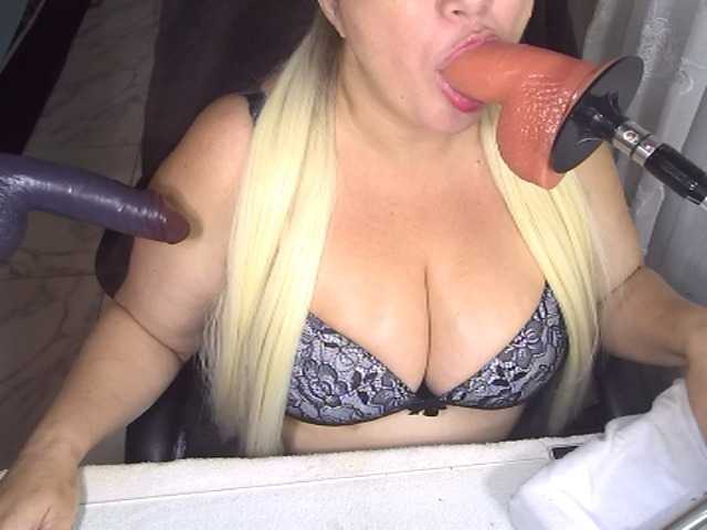 AlissaBecker's BongaCams show and profile