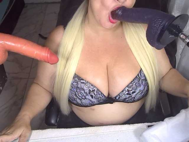 AlissaBecker's BongaCams show and profile